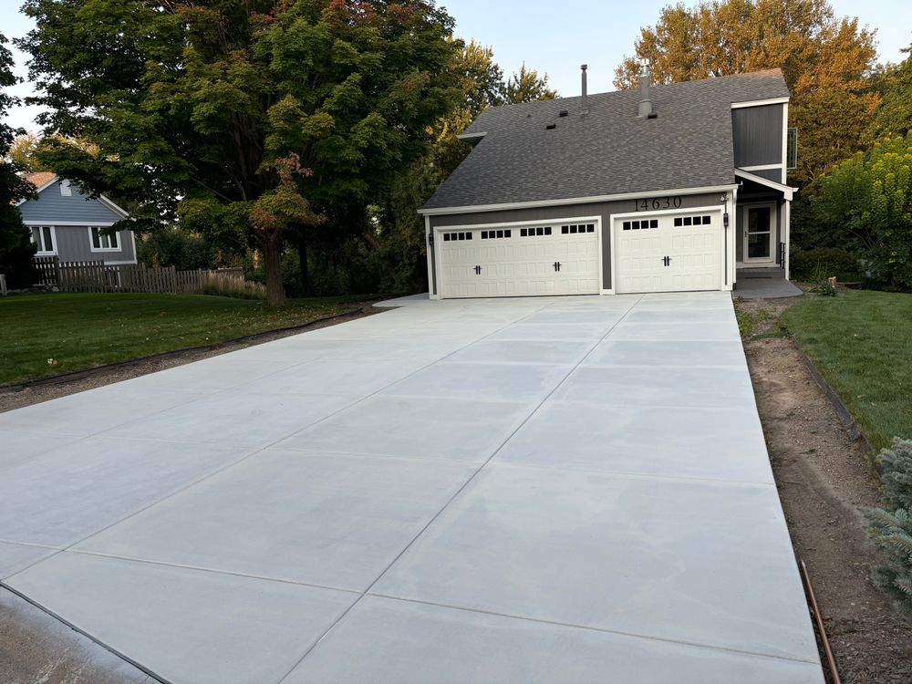 Garage apron replacement near Saint Paul, MN